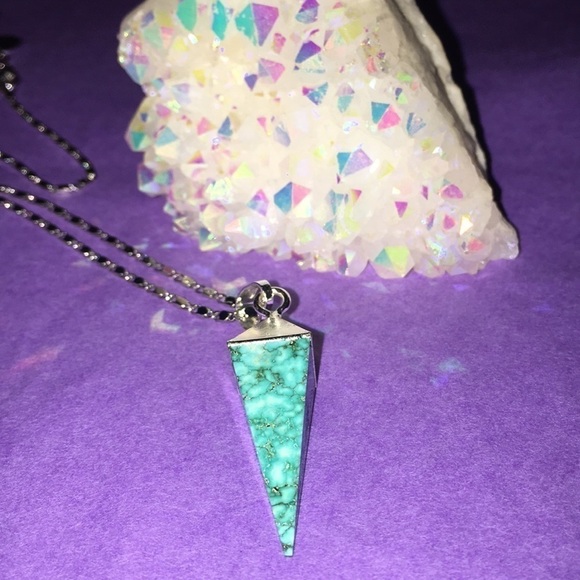 β¨πSilver Turquoise Howlite Pendulum Necklaceβ¨ - Picture 10 of 12
